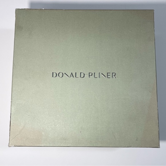 Donald Pliner Maymici Crinkle Patent Leather Black Heeled Bootie Women's 8 NIB - Picture 9 of 11